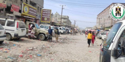 حزام لودر ينفذ حملة لتنظيم الشوارع وإزالة العشوائية في المدينة