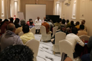 مدير البحث الجنائي بعدن يعقد إجتماعاً عاماً بمدراء أقسام البحث ورؤساء التحريات بالمراكز