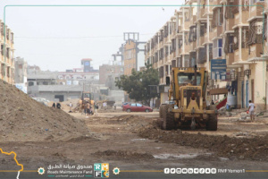 الجهة المنفذة تباشر أعمال استكمال إنشاء الشارع الخلفي لمدينة إنماء بعدن