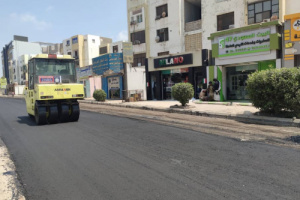 بدء أعمال سفلتة واسعة في خط كالتكس إلى الغزل والنسيج بعدن