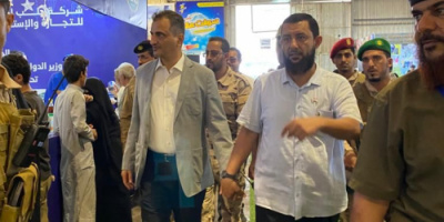 وزير الدولة محافظ العاصمة عدن يتفقد الخيمة الرمضانية