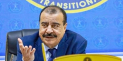 اللواء بن بريك يلتقي نائب مدير عام الهيئة العامة للتامينات والمعاشات لشؤون الإيرادات