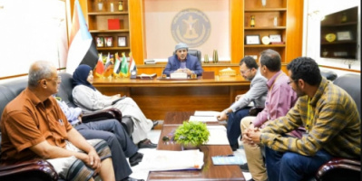 الرئيس الزُبيدي يطّلع على سير عمل اللجنة العُليا للإغاثة والأعمال الإنسانية