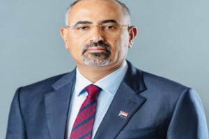 الرئيس الزُبيدي يُعزَّي في وفاة المخرج الإذاعي والتلفزيوني محمد حسين بيحاني