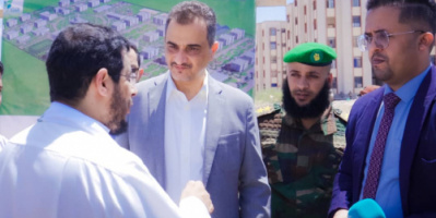 لملس يضع حجر الأساس للمدينة السكنية في البريقة