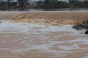السيول تخلف أضرار كبيرة في مديريتي رضوم وميفعة