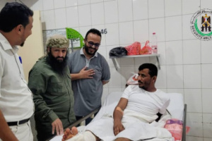 العميد الوالي يتفقد جرحى احداث مودية المؤسفة بمشافي العاصمة عدن