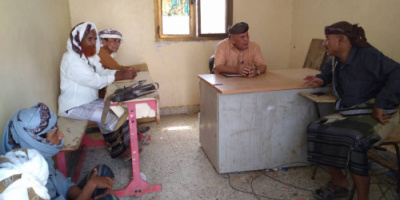مدير الإدارة السياسية بانتقالي أحور ينفذ زيارة عيدية إلى إدارة أمن المديرية