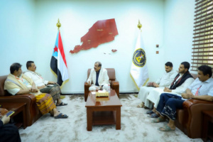 اللواء بن بريك يلتقي الشيخ السعدي عضو الهيئة العُليا لمؤتمر حضرموت الجامع