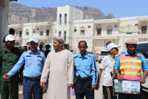 محافظ سقطرى يدشن أسبوع المرور العربي في المحافظة