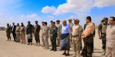 محافظ شبوة بن الوزير يُشيّد بجاهزية قوات اللواء الثاني دفاع شبوة 