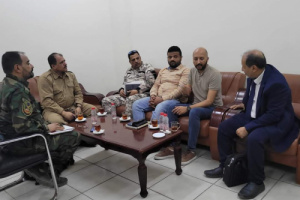 نائب مدير أمن العاصمة عدن يلتقي فريق من المنظمة الدولية للهجرة بعدن