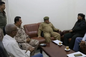 العميد جبر يلتقي مدير مكافحة المخدرات بمحافظة حضرموت 