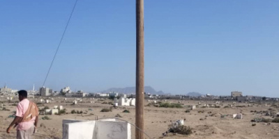 كهرباء المنطقة الثانية بعدن تواصل أعمال فك الاختناقات لتحسين الشبكة
