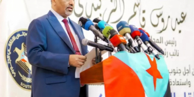 الفريق النخعي يُهنئ الرئيس الزُبيدي بنجاح الحوار و إنجاز الميثاق الوطني الجنوبي