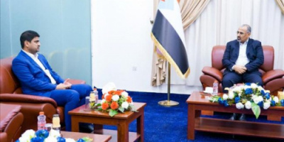 ما دلالات لقاء الرئيس الزُبيدي بالمدير التنفيذي لشركة النفط اليمنية ؟
