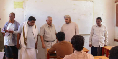محافظ أرخبيل سقطرى يدشن الإمتحانات النهائية لإنهاء مرحلة الثانوية العامة 