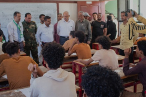 عصام عبده يُدشن امتحانات الثانوية العامة بالعاصمة عدن