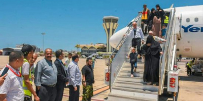 وصول الدفعة الثانية من العالقين بالسودان لمطار عدن
