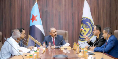 الرئيس الزُبيدي يطّلع على الدراسات الميدانية لإنشاء عدد من الحواجز المائية بالضالع