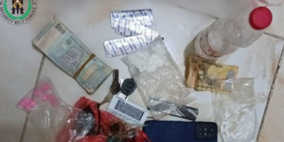 قوات الحزام الأمني تلقي القبض على مروج مخدرات بالعاصمة عدن 