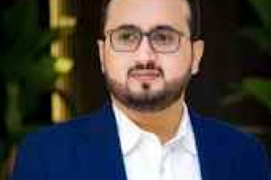 العولقي ساخرا من تصريحات المشاط عن الوحدة: المليشيا مزقت الشمال