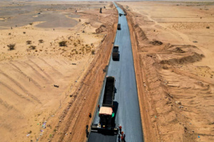وفد من البرنامج السعودي يتفقد سير أعمال المشاريع والمبادرات التنموية في محافظة حضرموت