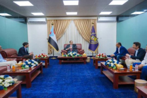 الدكتور الحاج يبحث مع وفد مؤسسة آيديا تجربة الحوار الوطني الجنوبي