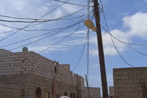المنطقة الثانية لكهرباء عدن تواصل حملة إزاله الربط العشوائي والمزدوج في الممدارة