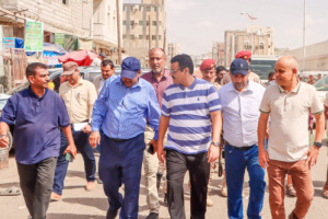 مدير عام المنصورة يدشن مشروع إعادة تأهيل ( 15 ) ممر خلفي في منطقة القاهرة