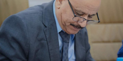 وزير النقل يصدر قرار بتكليف مديراً لحماية البيئة البحرية 