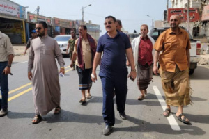 الداؤودي يتسلم مشروع إعادة تأهيل الشارع العام بمنطقة الدرين من الجهة المنفذة