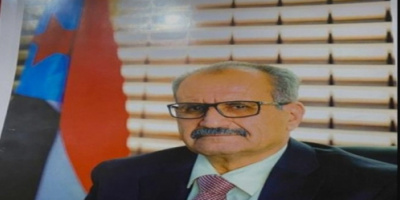 نائب الأمين العام للأمانة العامة يُعزَّي رئيس دائرة الشهداء والجرحى بوفاة والدته