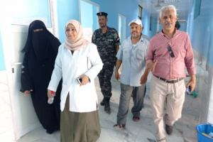 مدير عام مستشفى الصداقة يطلع على التجهيزات الأخيرة لقسم الطوارئ بالمستشفى