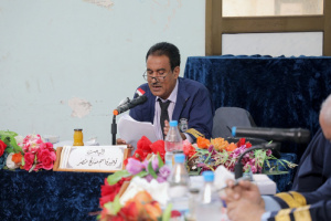 كلية الآداب تشهد المناقشة العلنية لأطروحة الدكتوراه للباحث توحيد قاسم صالح منصر