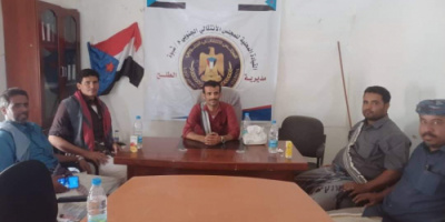 رئيس انتقالي الطلح يلتقي بالناشط الجنوبي محسن عبدالعزيز وعدد من أبناء مركز الريده 