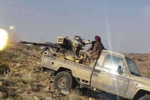 المقاومة الجنوبية تدك مواقع لمليشيا الحوثي في جبهة ثره بأبين