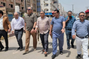نائب محافظ عدن يتفقد عدد من المشاريع الخدمية في مديرية المنصورة
