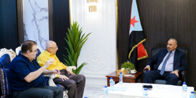 الرئيس الزُبيدي يطّلع على الصعوبات التي تواجهها المؤسسات الصحفية بالعاصمة عدن