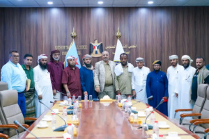 الرئيس الزُبيدي يؤكد على الدور المهم للهيئة الشرعية الجنوبية في تعزيز اللحمة الوطنية 