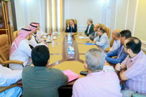 وزير النقل يناقش مع البرنامج السعودي تقييم ما تبقى من مراحل إعادة تأهيل مطار عدن