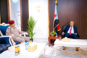 الرئيس الزُبيدي يشدد على أهمية تفعيل دور الشرطة العسكرية 
