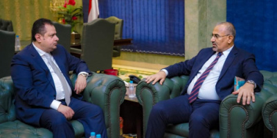 الرئيس الزُبيدي يدعو الحكومة لتكريس جهودها وطاقاتها لانتشال وضع الخدمات