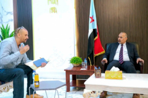 الرئيس الزُبيدي يطّلع على المشاريع المنفذة لتعزيز القدرة الانتاجية لحقول المياه بالعاصمة عدن
