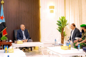 الرئيس الزُبيدي يطّلع على الترتيبات الجارية لتدشين العمل بمشروع مطار عدن المستقبلي