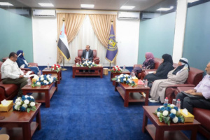اللواء بن بريك يلتقي رئيس الفريق الفني للإغاثة والتعاون الدولي