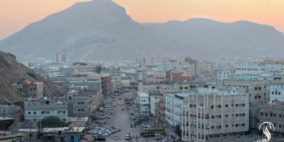 عاجل.. تزايد حالات الاغماء جراء انقطاع الكهرباء لساعات طويلة بالمكلا 