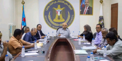 انتقالي العاصمة عدن يحذر من تبعات حرب الخدمات التي تمارسها حكومة معين ضد أبناء العاصمة