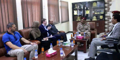 قائد المنطقة العسكرية الثانية يلتقي وفد المبعوث الأممي بالمكلا