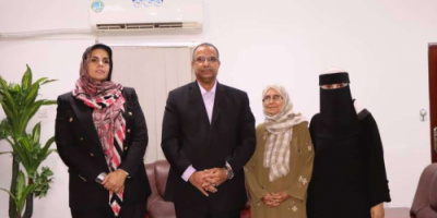 الوزير الزعوري يناقش مع كبير مستشاري المبعوث الأممي جهود عملية السلام